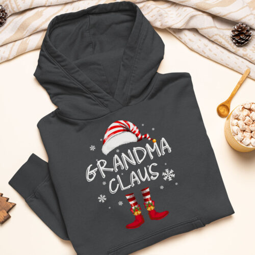 Black grandma claus cute santa claus